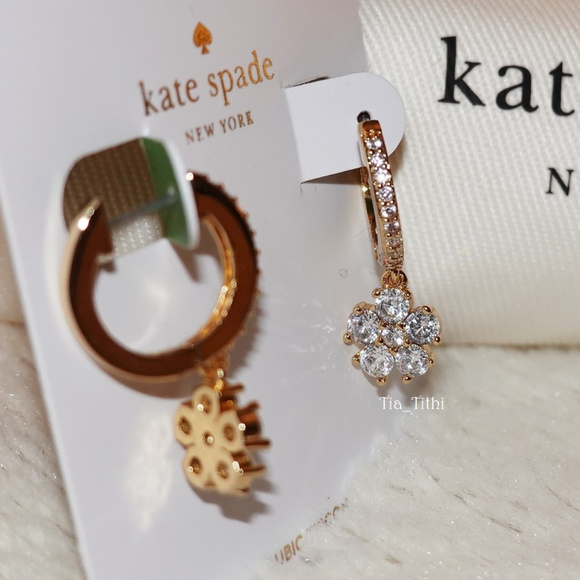 Kate Spade Flower Huggies - Picture 2 of 4